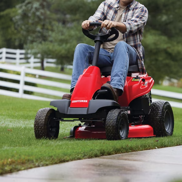 CRAFTSMAN R110 30-Inches 10.5 -HP Single cylinder Gas Riding lawn mower - Image 5