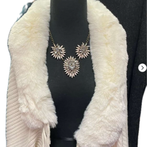 Coop And Feathers Shirt With Golden Set